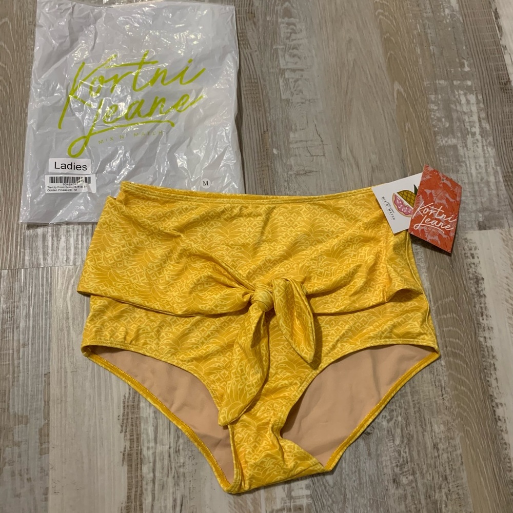 Kortni Jeane tie-up front swim bottoms medium